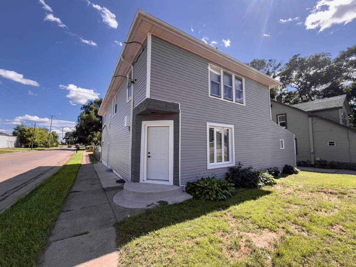  For Sale Rockford Illinois, 3304 State Street
