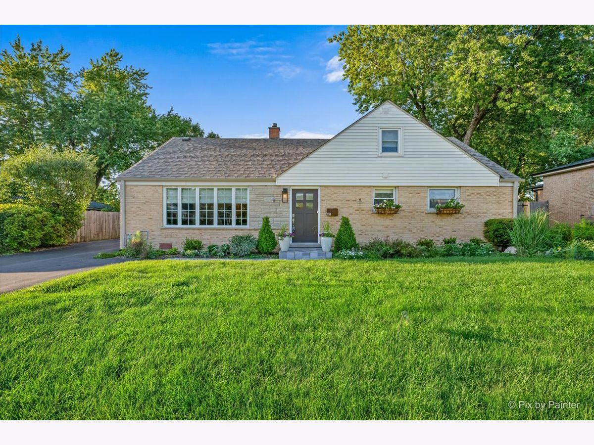 Homes For Sale Hillcrest Estates Roselle Illinois, 336 Orchard Terrace