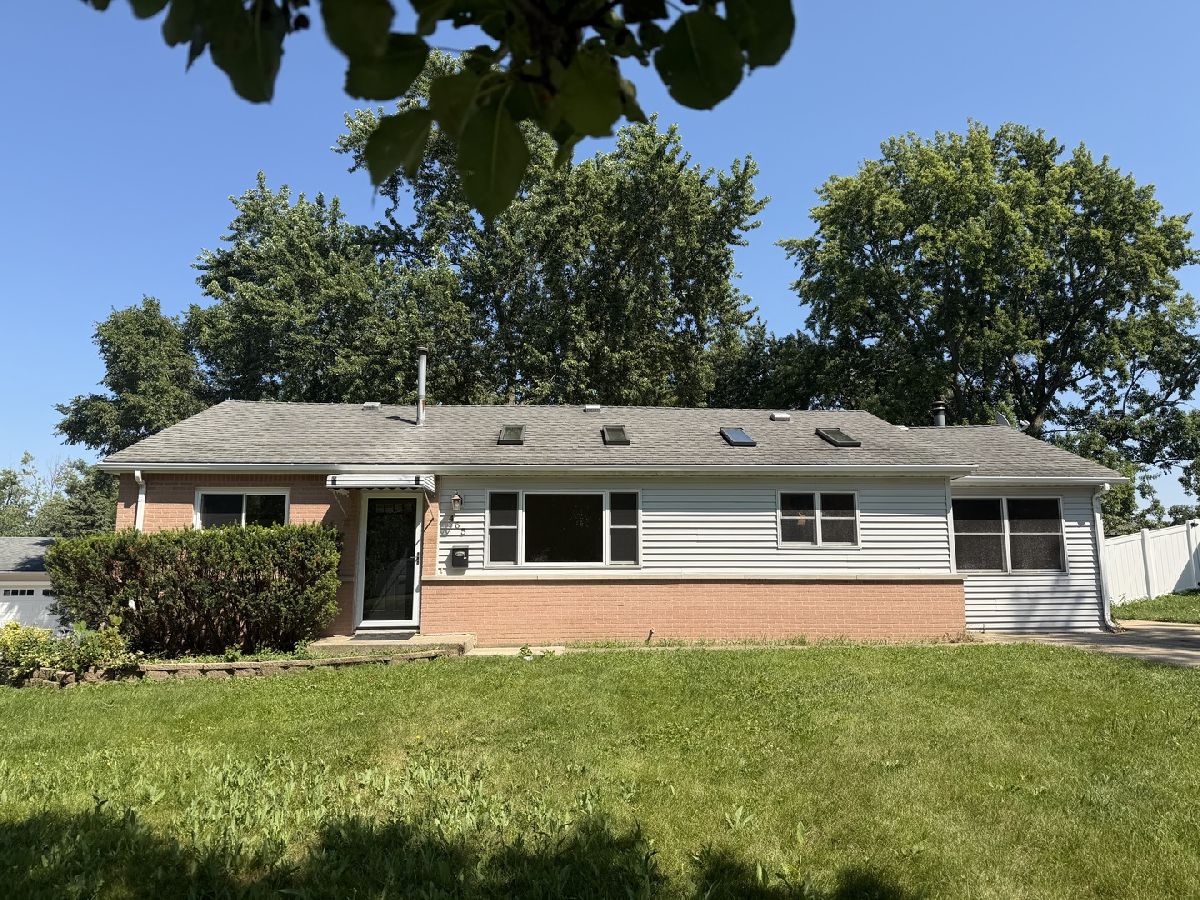  For Sale Hoffman Estates Illinois, 465 Arizona Boulevard
