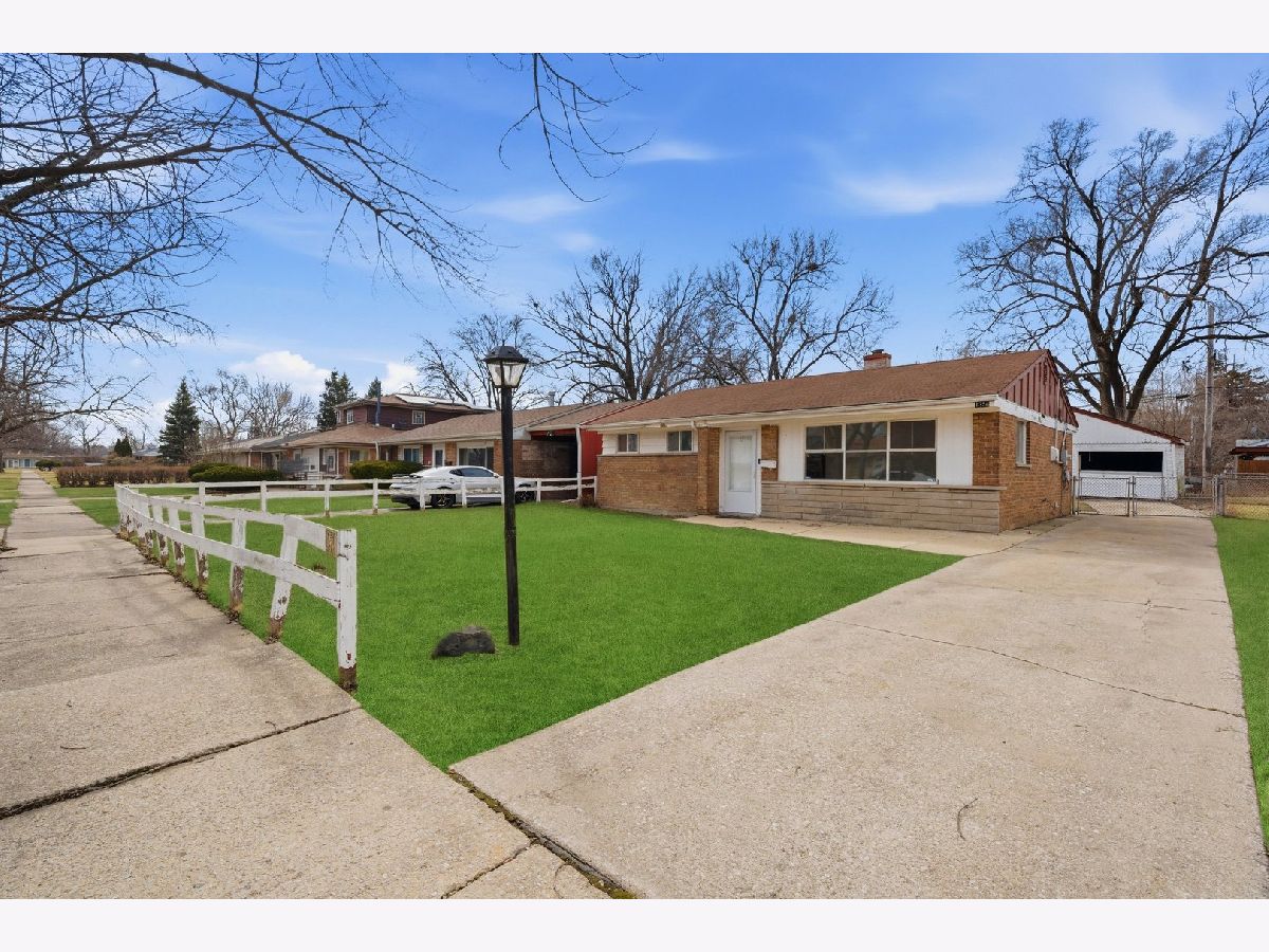  For Sale Calumet City Illinois, 1354 Gordon Avenue