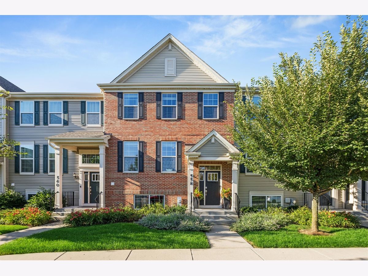  For Sale Crystal Lake Illinois, 558 Cimmaron Circle