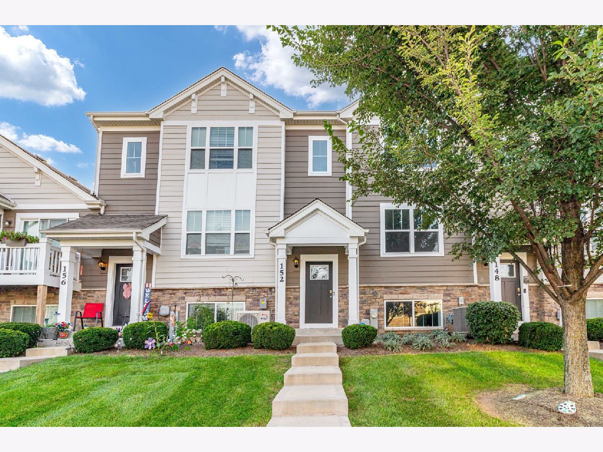  For Sale Elgin Illinois, 152 Goldenrod Drive