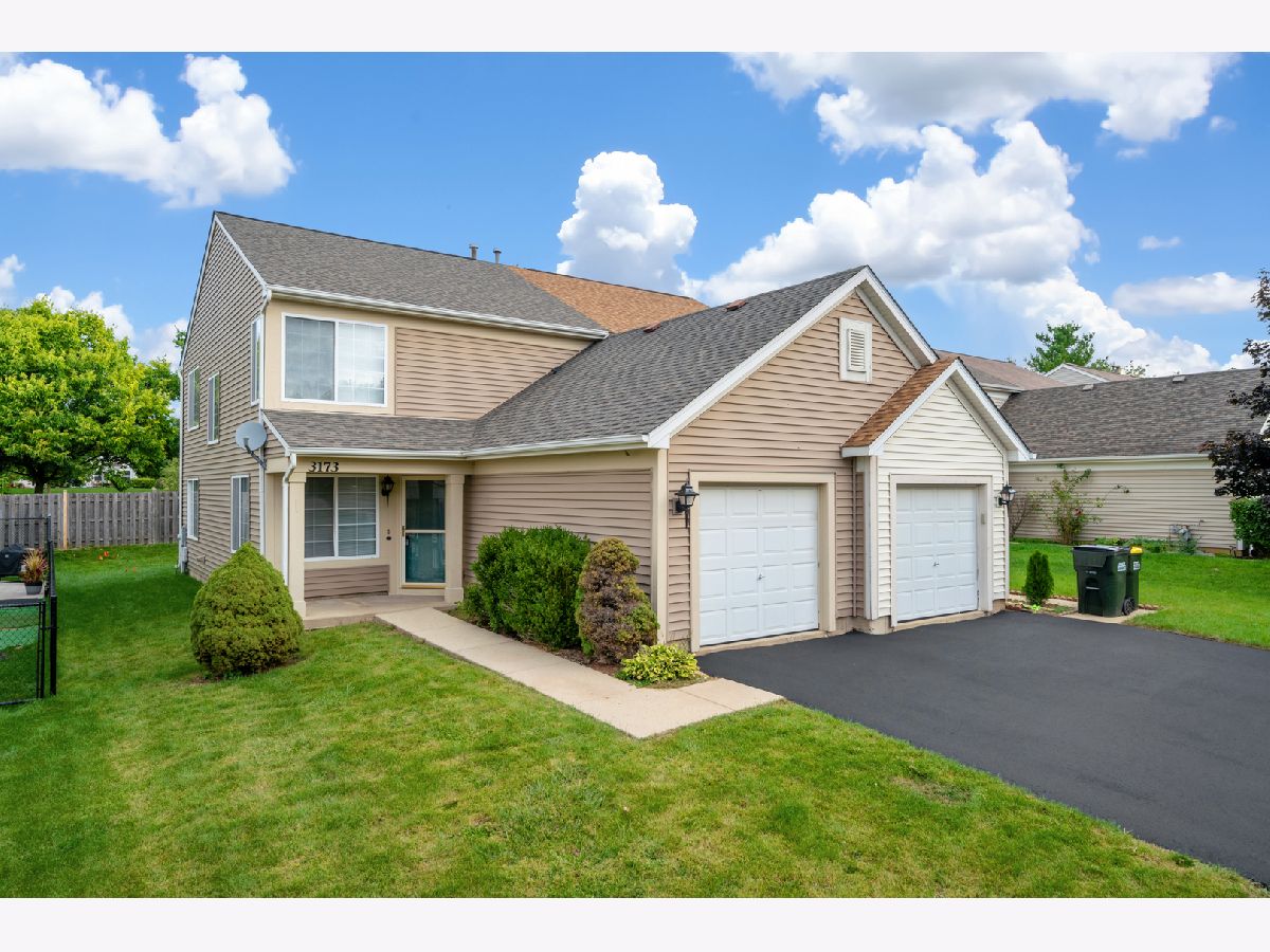  Rented Lake In The Hills Illinois, 3173 Impressions