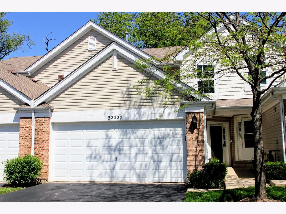  For Rent Lakemoor Illinois, 32427 Mackinac