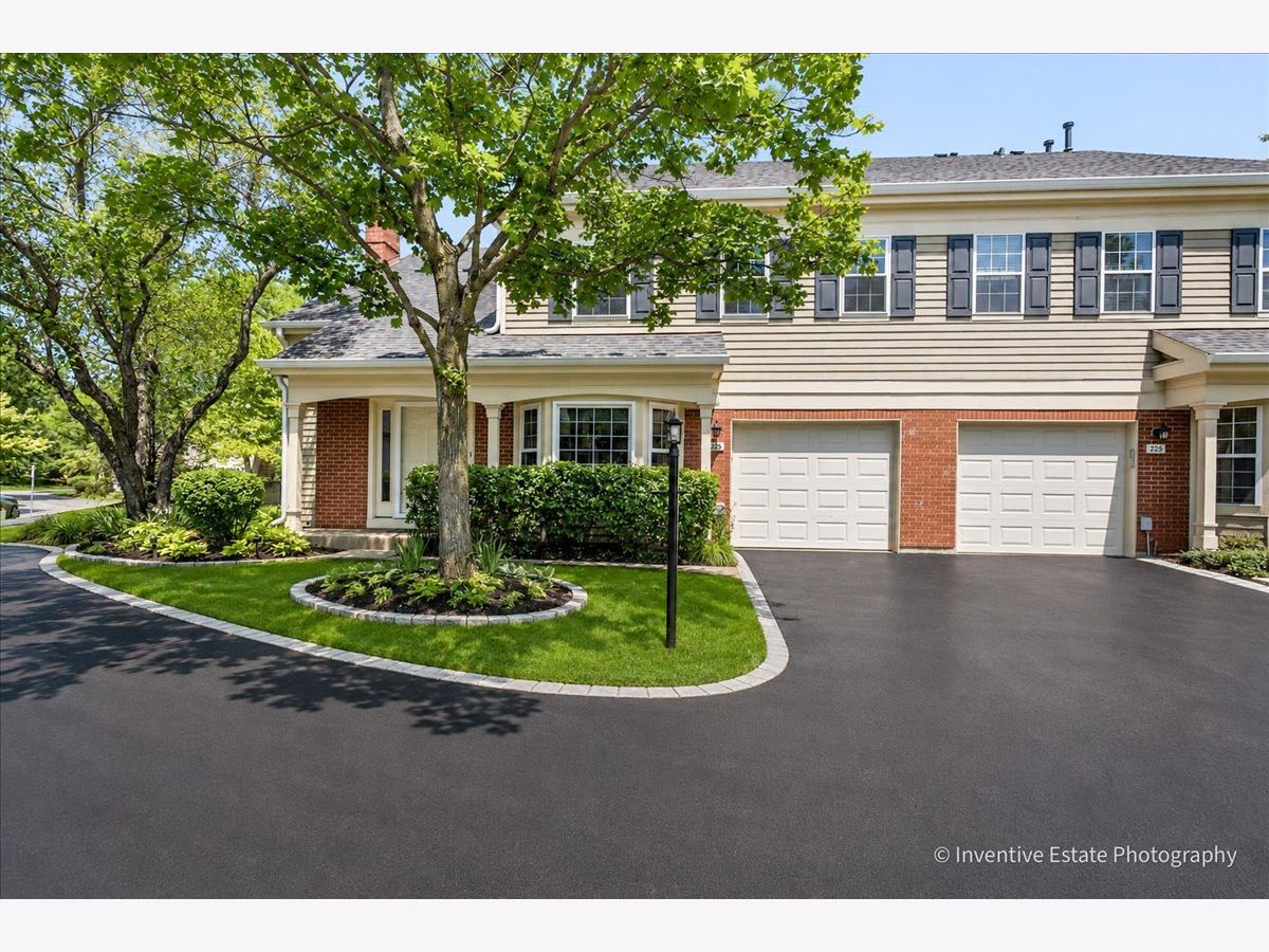Townhomes For Sale Bent Creek Palatine Illinois, 226 New Bridge Court