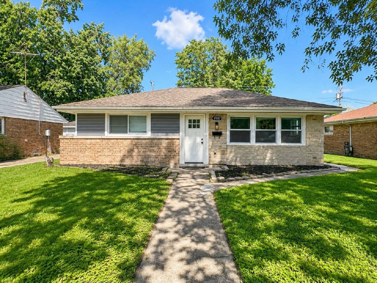  Rented Lansing Illinois, 17037 Greenbay