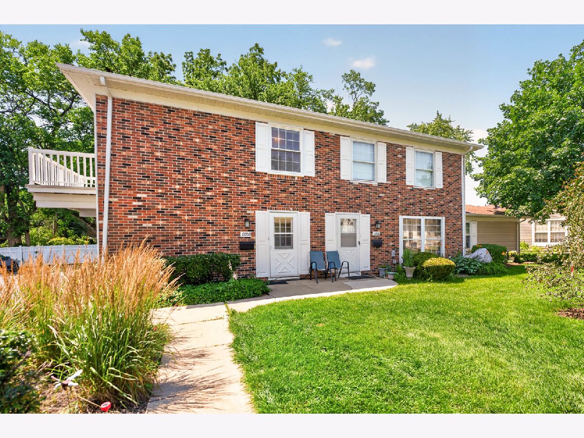 Sold Wheaton Illinois, 1370 Woodcutter