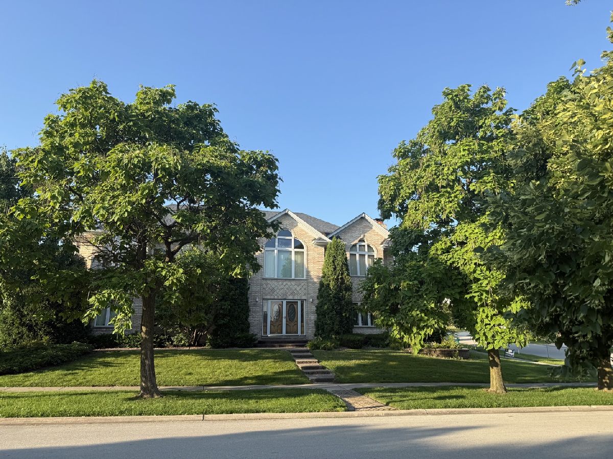  For Sale Lemont Illinois, 1004 Saddle Lane