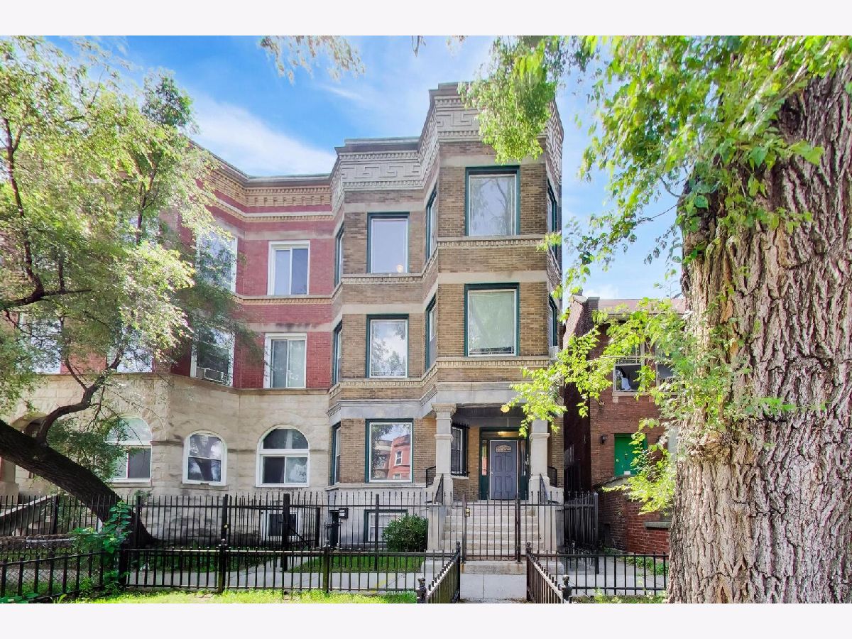  For Sale Chicago Illinois, 5714 Prairie Avenue