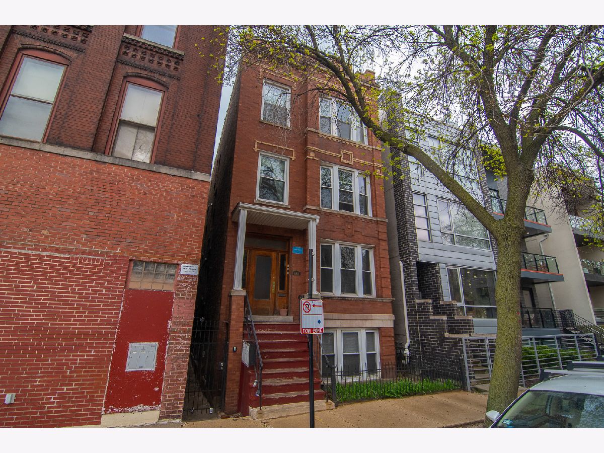  Rented Chicago Illinois, 883 Marshfield
