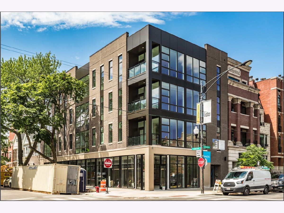  Rented Chicago Illinois, 3334 Southport