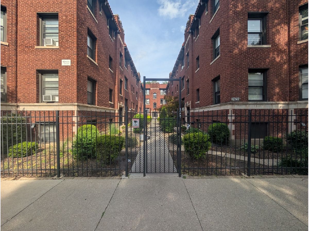  Rented Chicago Illinois, 2645 Spaulding