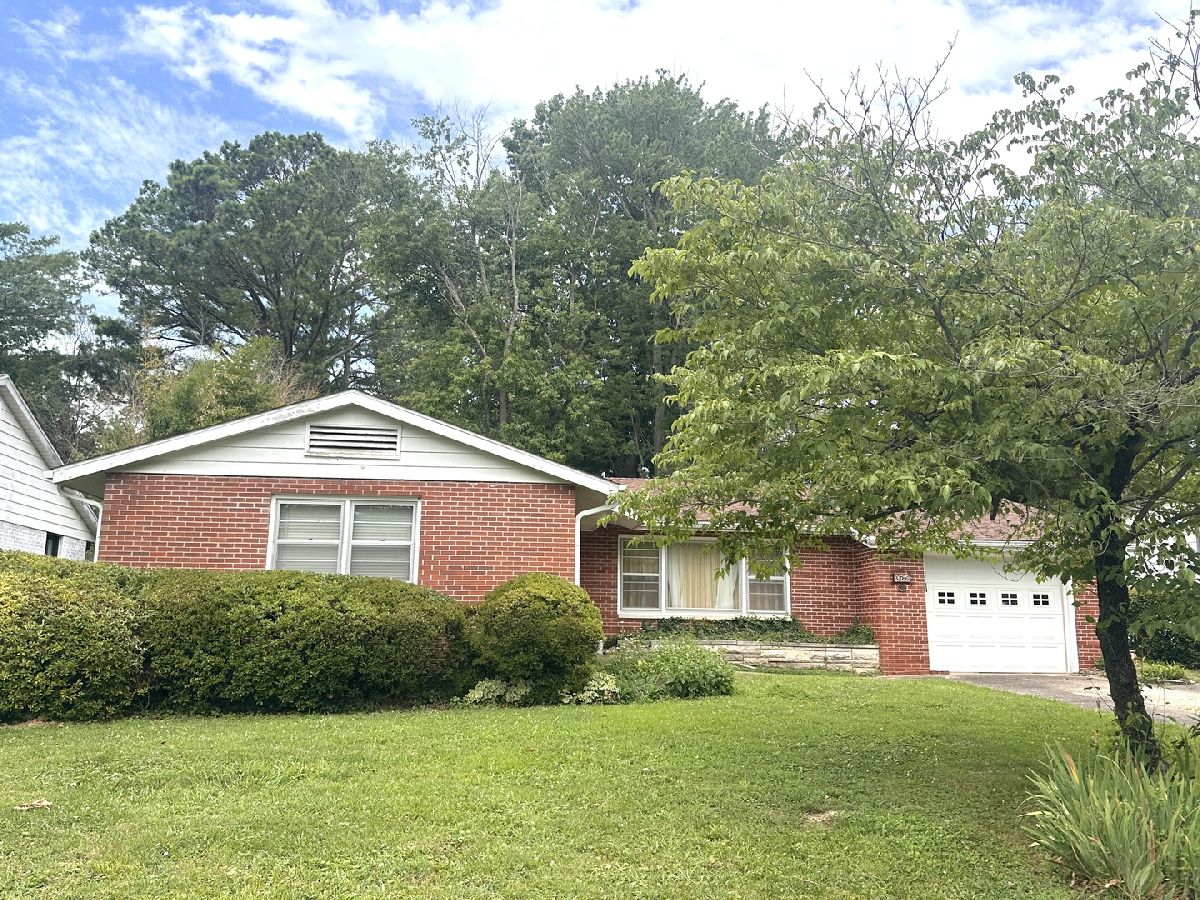  For Sale Carbondale Illinois, 306 Orchard Drive