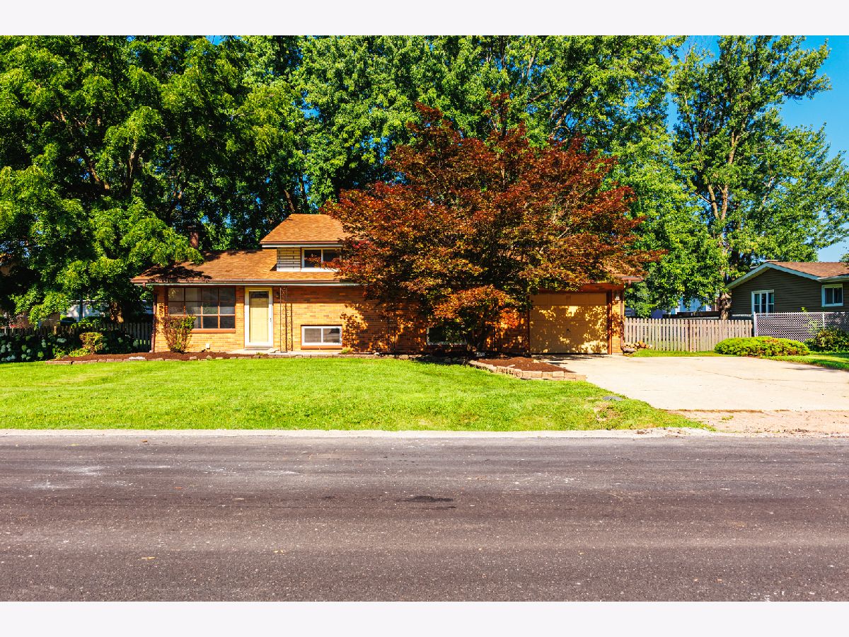  For Sale Shorewood Illinois, 721 Helene Street