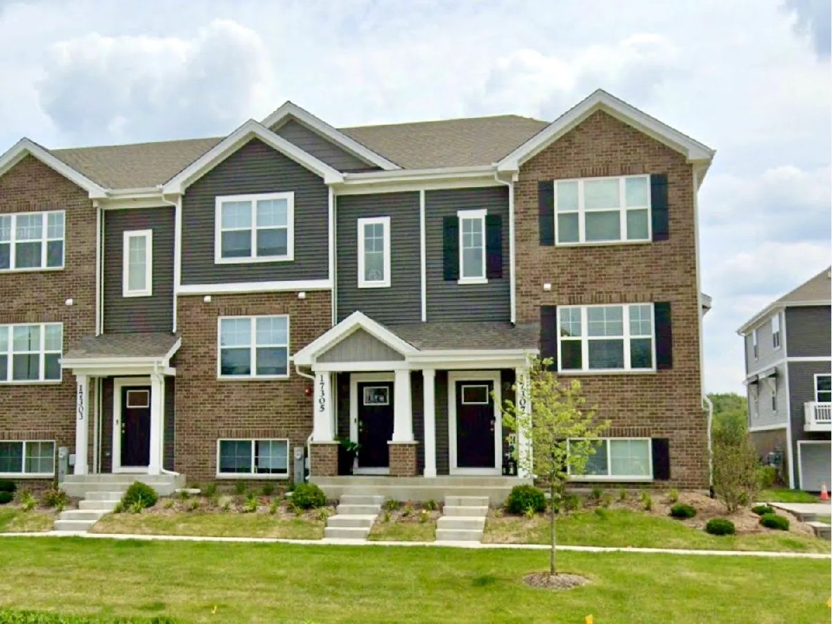  Rented Tinley Park Illinois, 17307 Roscommon