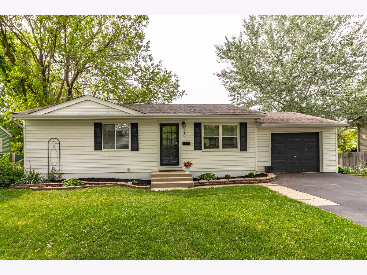 Homes For Sale Larkdale Wauconda Illinois, 689 Laurel Avenue