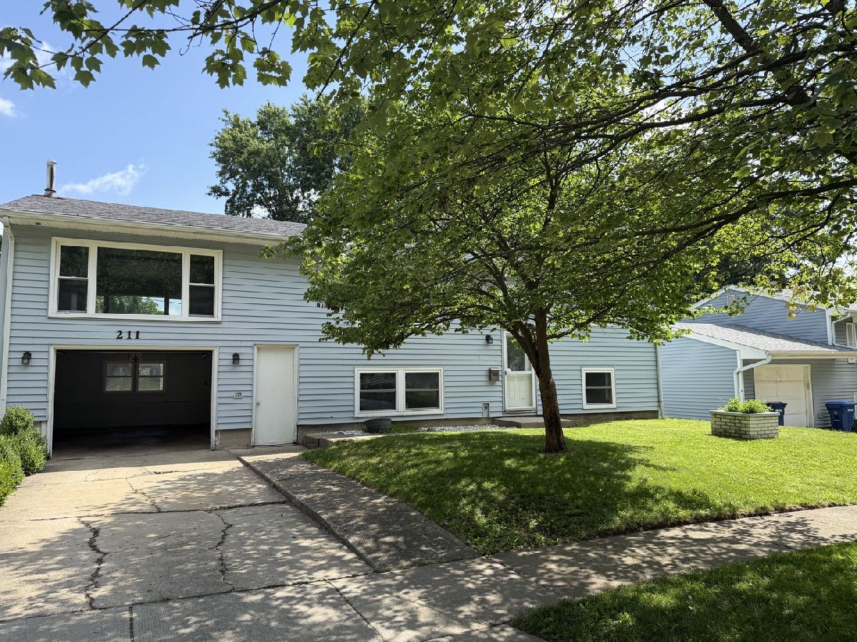  Rented Dekalb Illinois, 211 Dresser