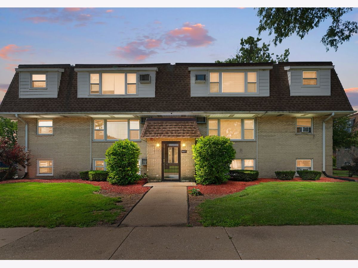  For Sale Countryside Illinois, 9907 58th Street