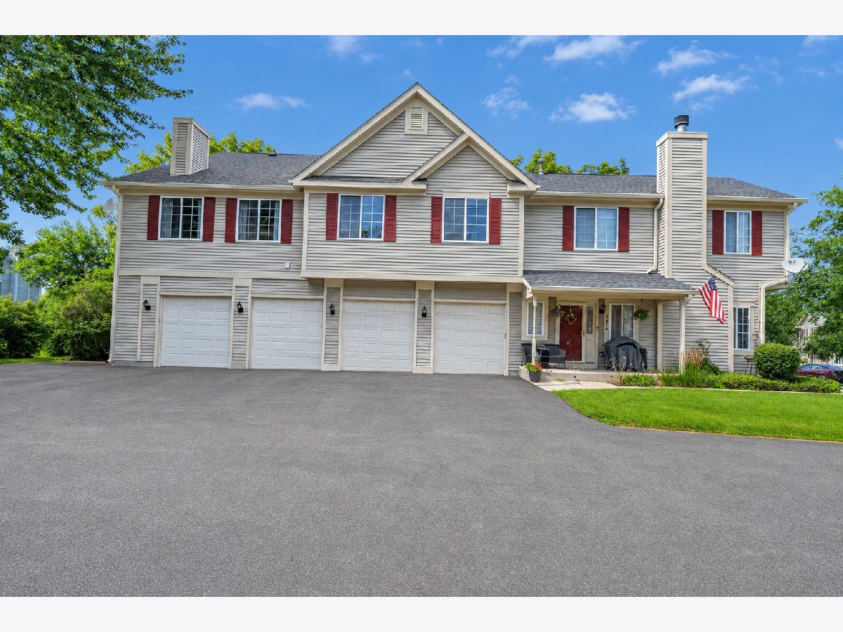 For Sale South Elgin Illinois, 302 Windsor Court