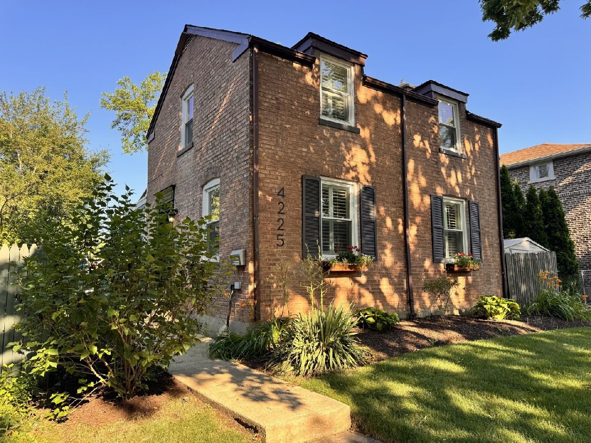  For Sale Lyons Illinois, 4225 Anna Avenue