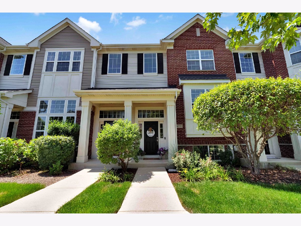 For Sale Lemont Illinois, 16745 Brighton Drive