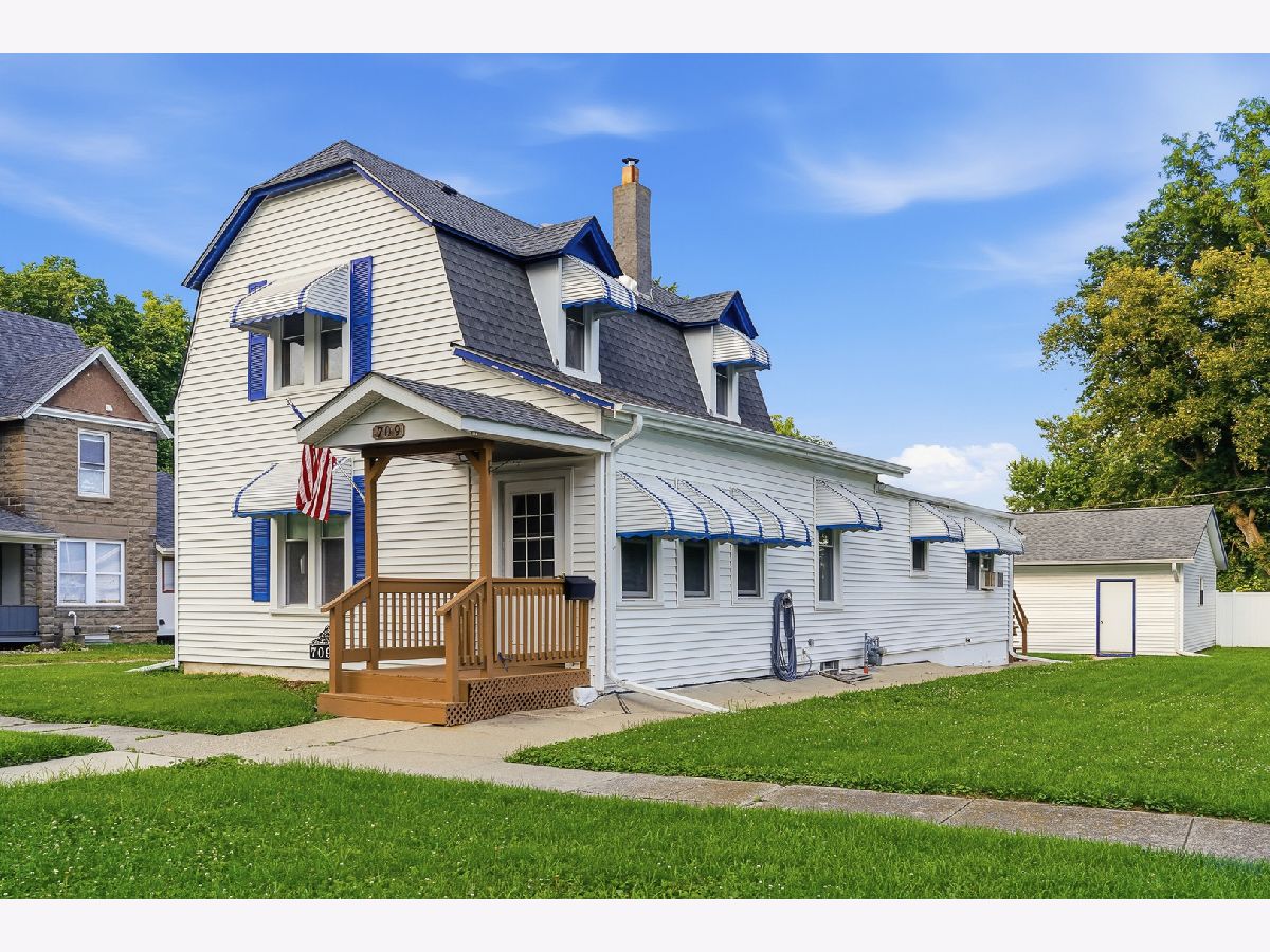  For Sale Oregon Illinois, 709 2nd Street