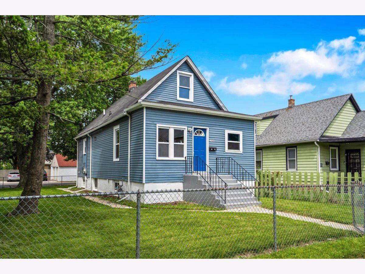  For Sale North Chicago Illinois, 1428 Victoria Avenue