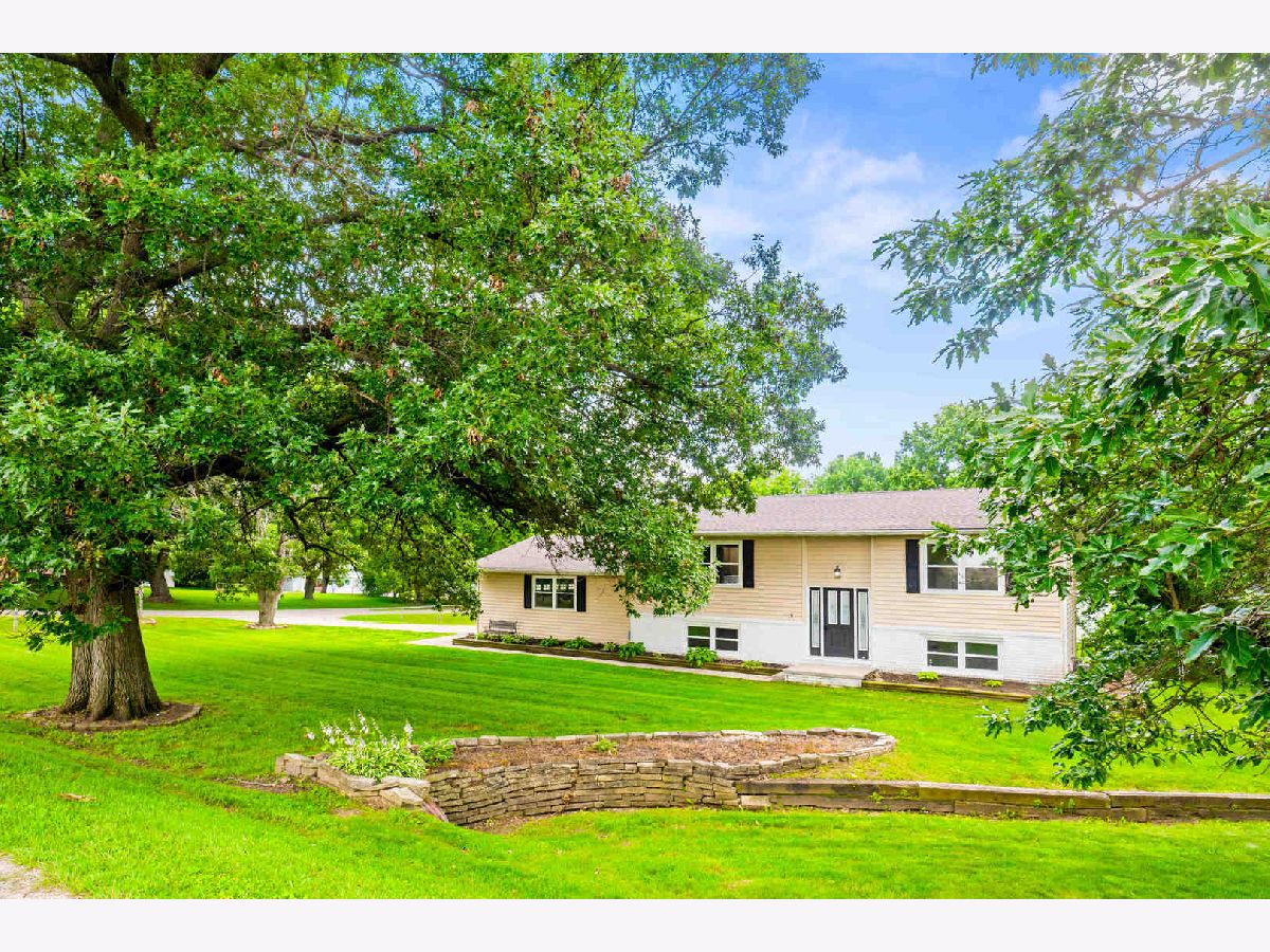  For Sale Downs Illinois, 8212 Elm Avenue