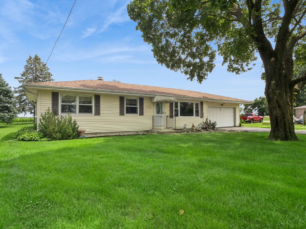  For Sale Hampshire Illinois, 12N701 Il Route 47