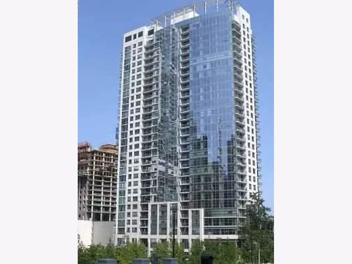 Condos & Townhomes For Rent Lancaster Chicago Illinois, 201 Westshore