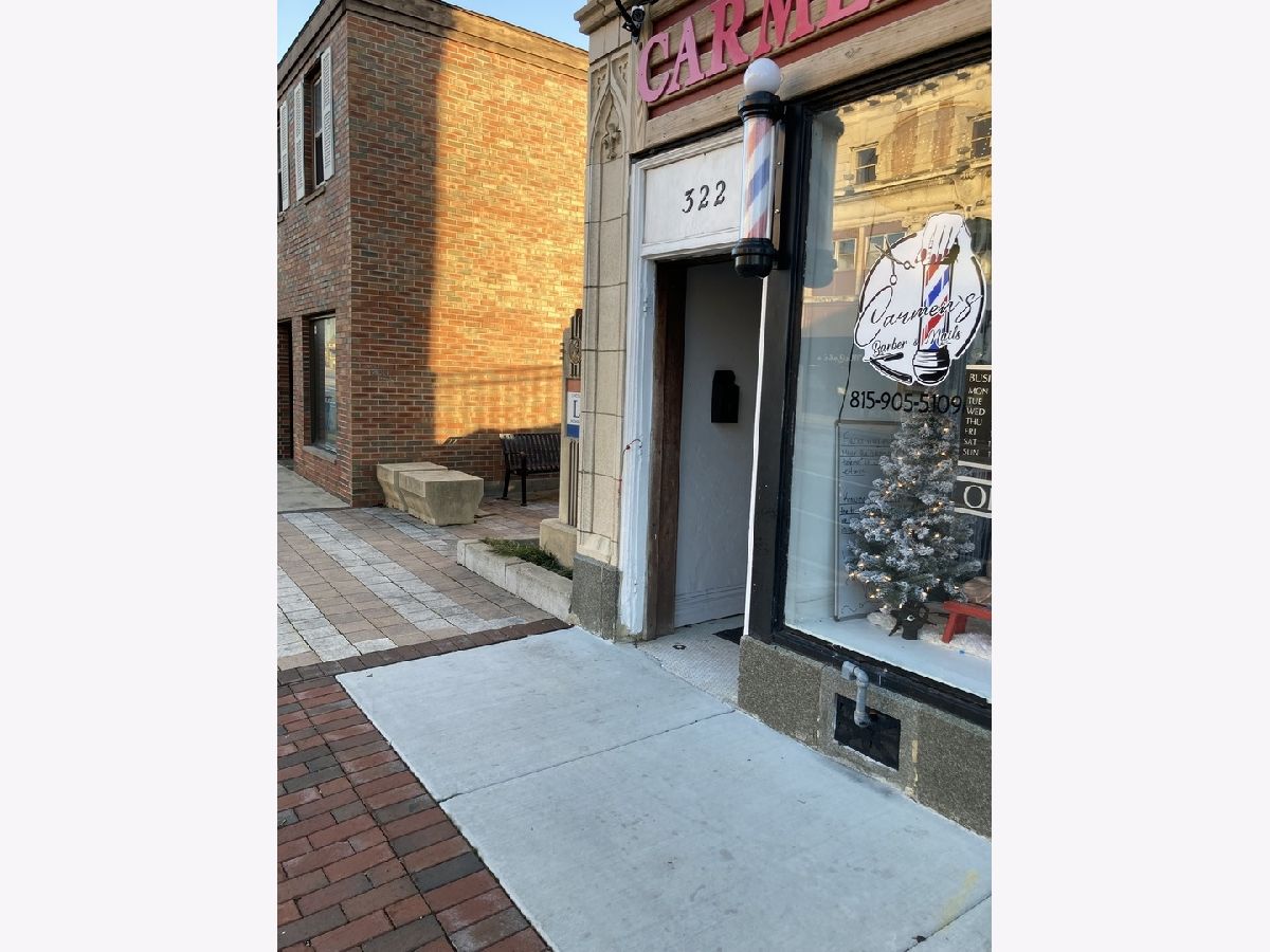  Rented Dekalb Illinois, 322 Lincoln