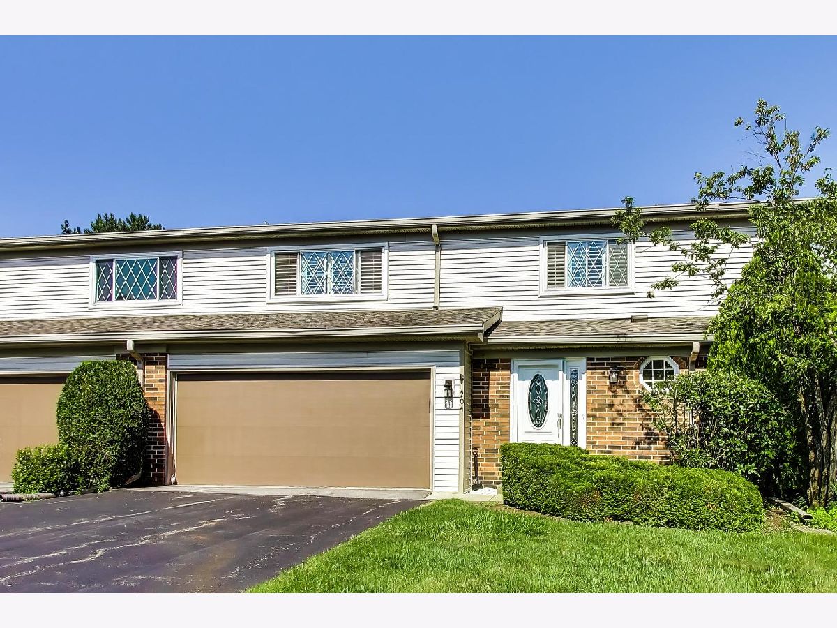  For Sale Libertyville Illinois, 1204 Garfield Avenue