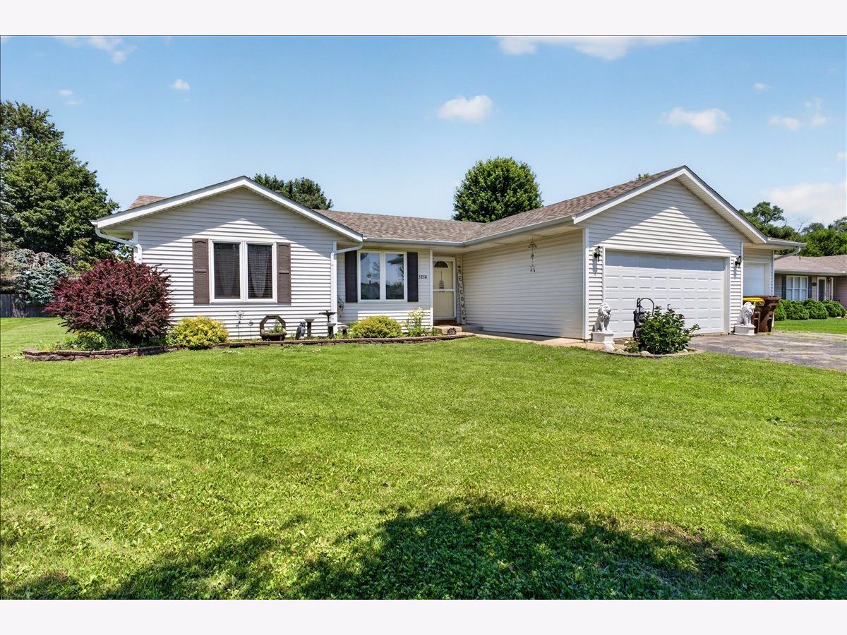  For Sale South Beloit Illinois, 5250 Jenkins Drive