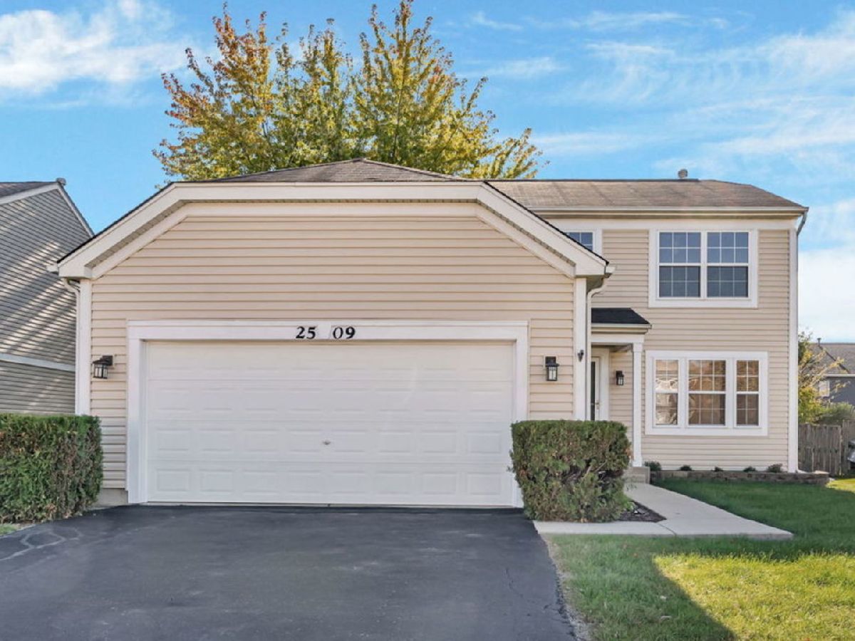  For Rent Aurora Illinois, 2509 Rosehall