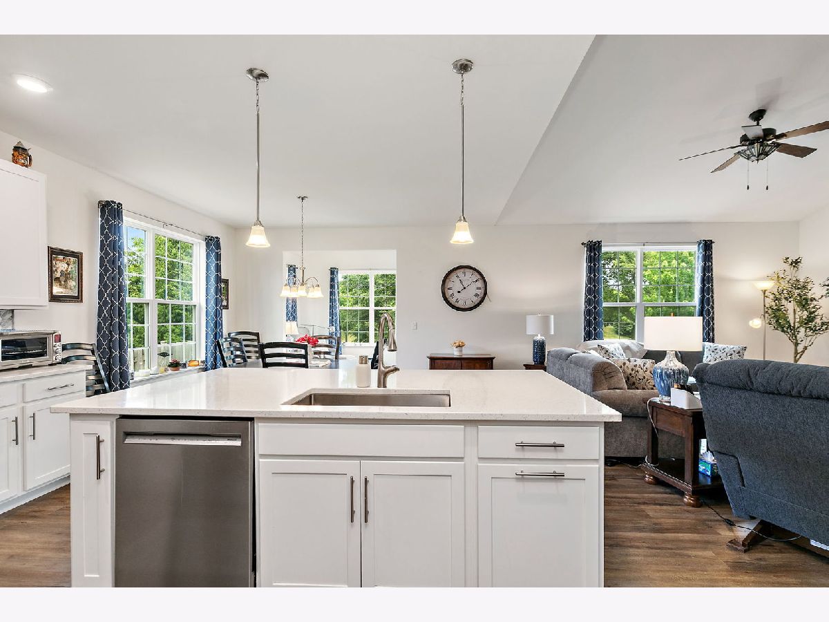 Homes & Townhomes & Condos For Sale Legend Lakes Mchenry Illinois, 6706 Killala Drive