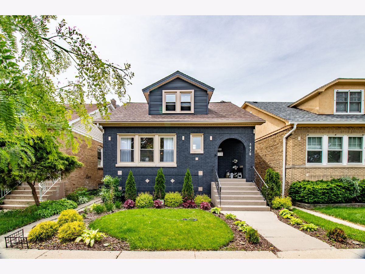  For Sale Chicago Illinois, 6470 Newcastle Avenue