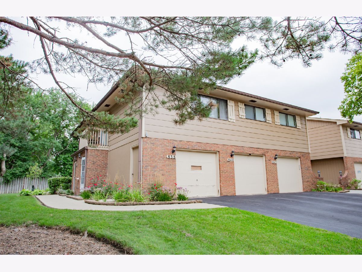  For Sale Schaumburg Illinois, 840 Dighton Lane