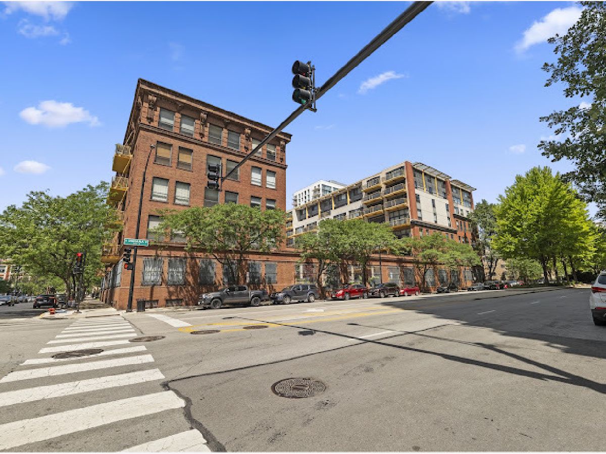  For Sale Chicago Illinois, 1910 Indiana Avenue
