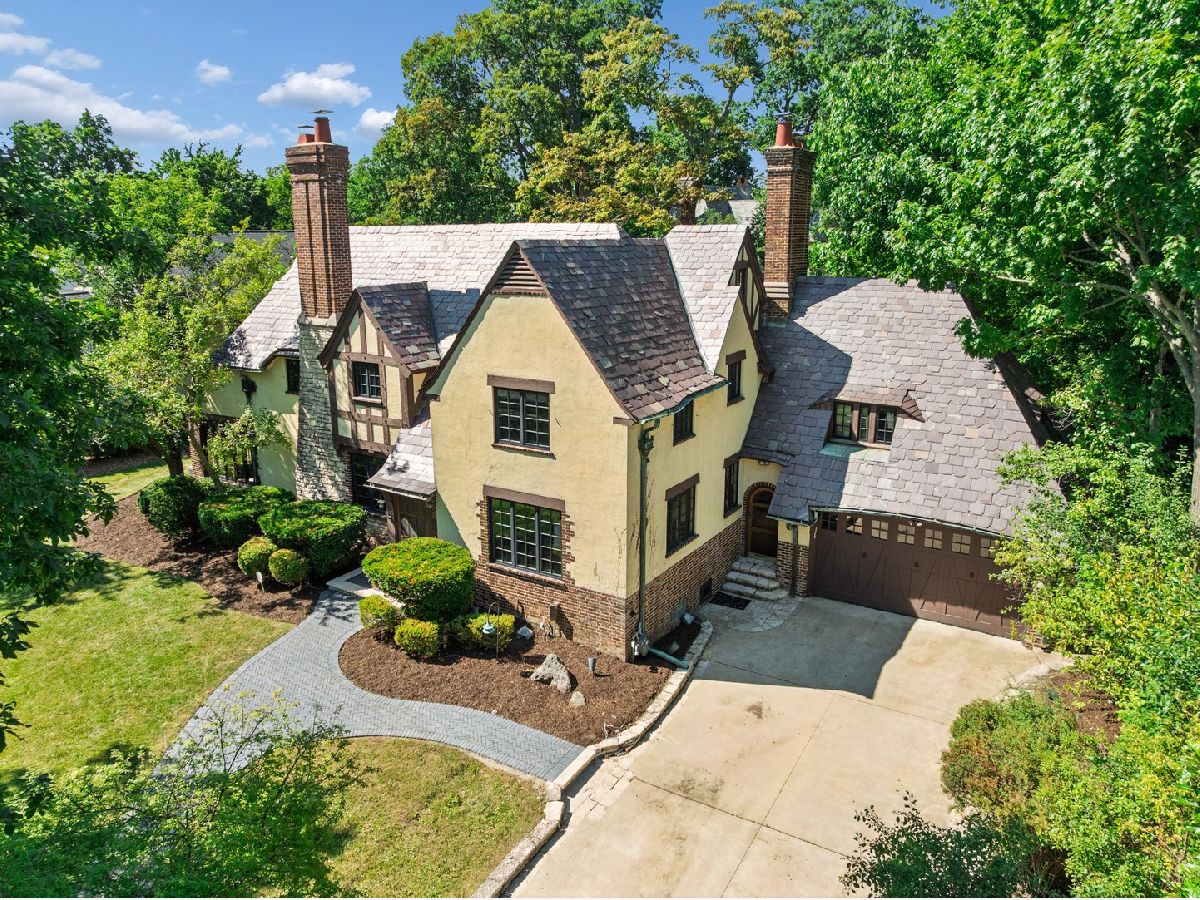  For Sale Glencoe Illinois, 465 Dundee Road