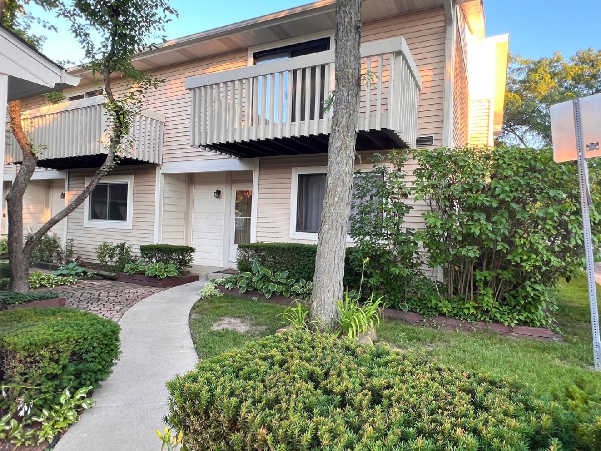  For Sale Vernon Hills Illinois, 119 Saratoga Court