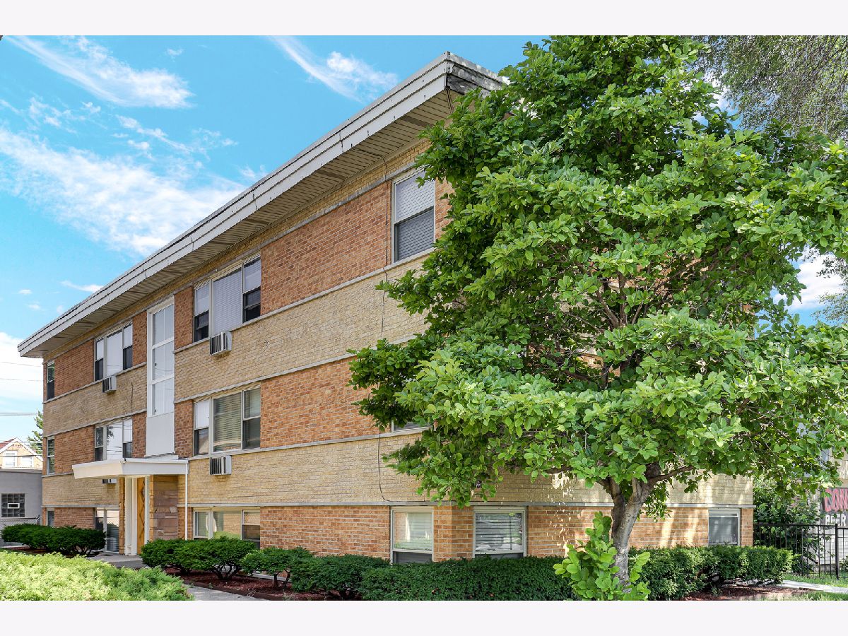  Rented Chicago Illinois, 3725 Harlem
