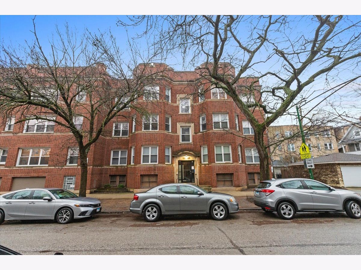  Rented Chicago Illinois, 1441 North Shore