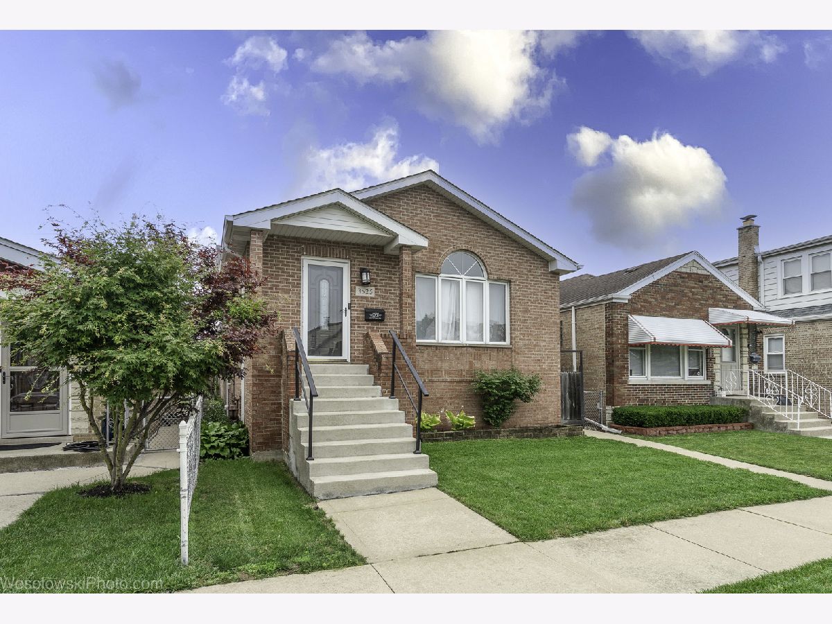  Sold Chicago Illinois, 3525 Pioneer