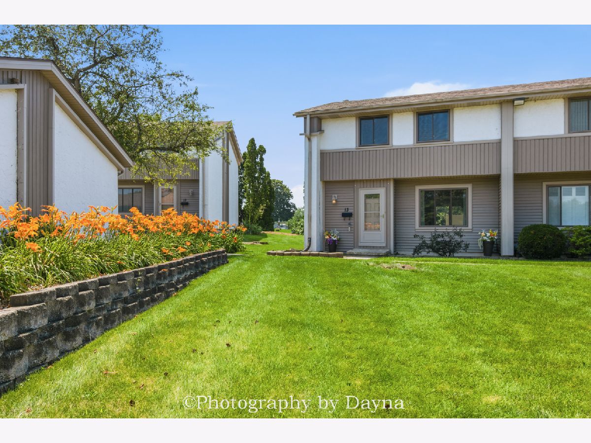  For Sale Bourbonnais Illinois, 13 Briarcliff Court