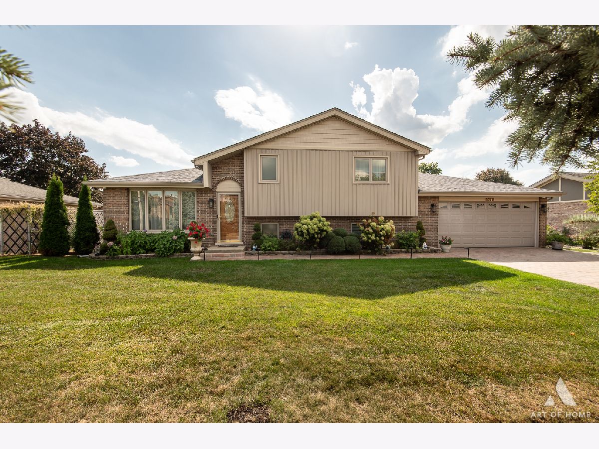  For Sale Justice Illinois, 8611 75 Street