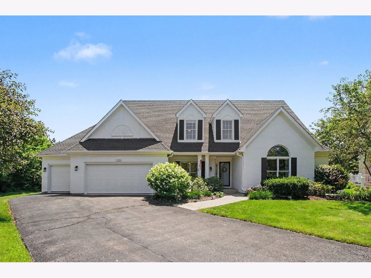 Homes For Sale Lakeside Estates Palatine Illinois, 1204 Oakridge Court