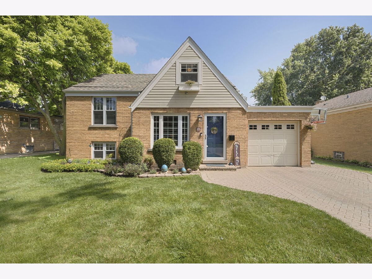  For Sale Brookfield Illinois, 9024 30th Street