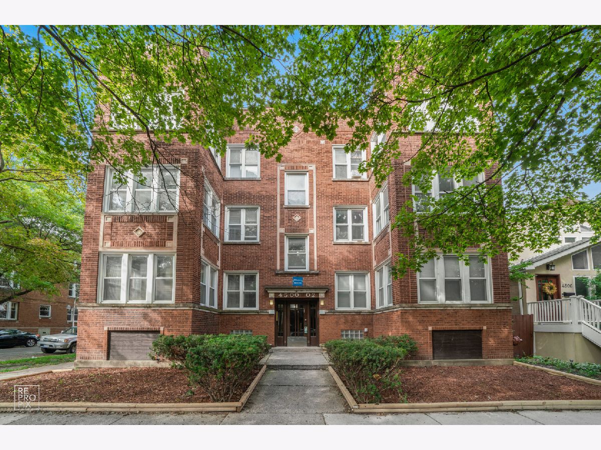  Rented Chicago Illinois, 4500 Whipple