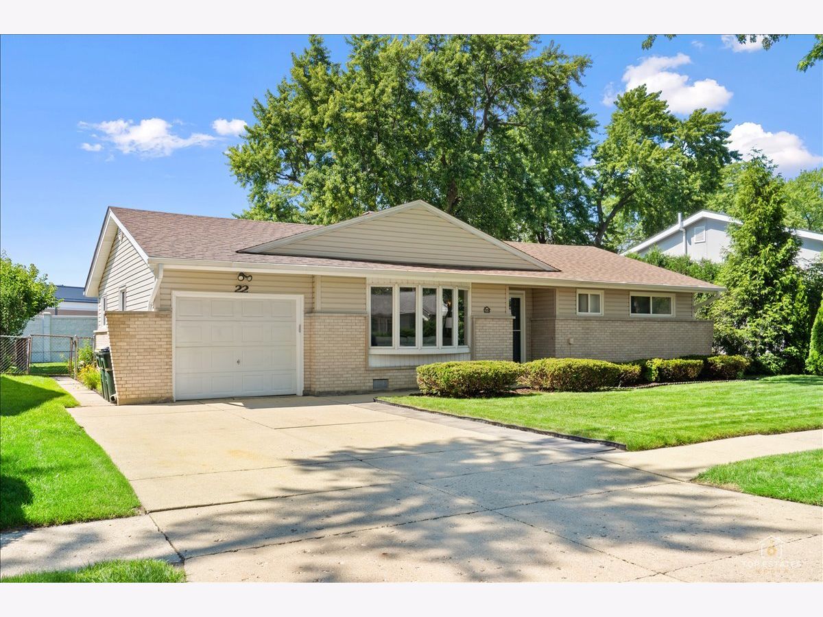 Homes For Sale Centex Elk Grove Village Illinois, 22 Forest Lane