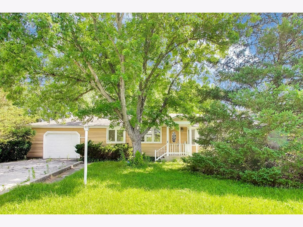 Homes For Sale Pekara Deerfield Illinois, 20831 Maple Court